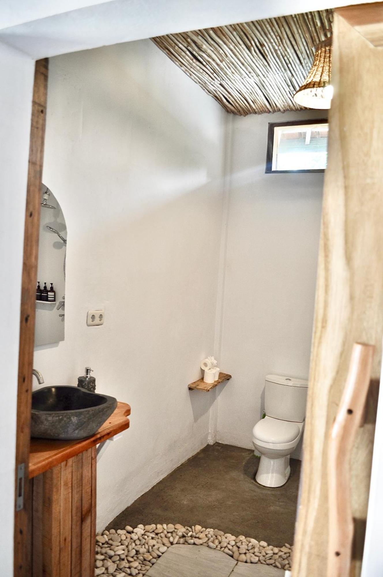 Ripbowl Guest House セロング・ベラナク エクステリア 写真
