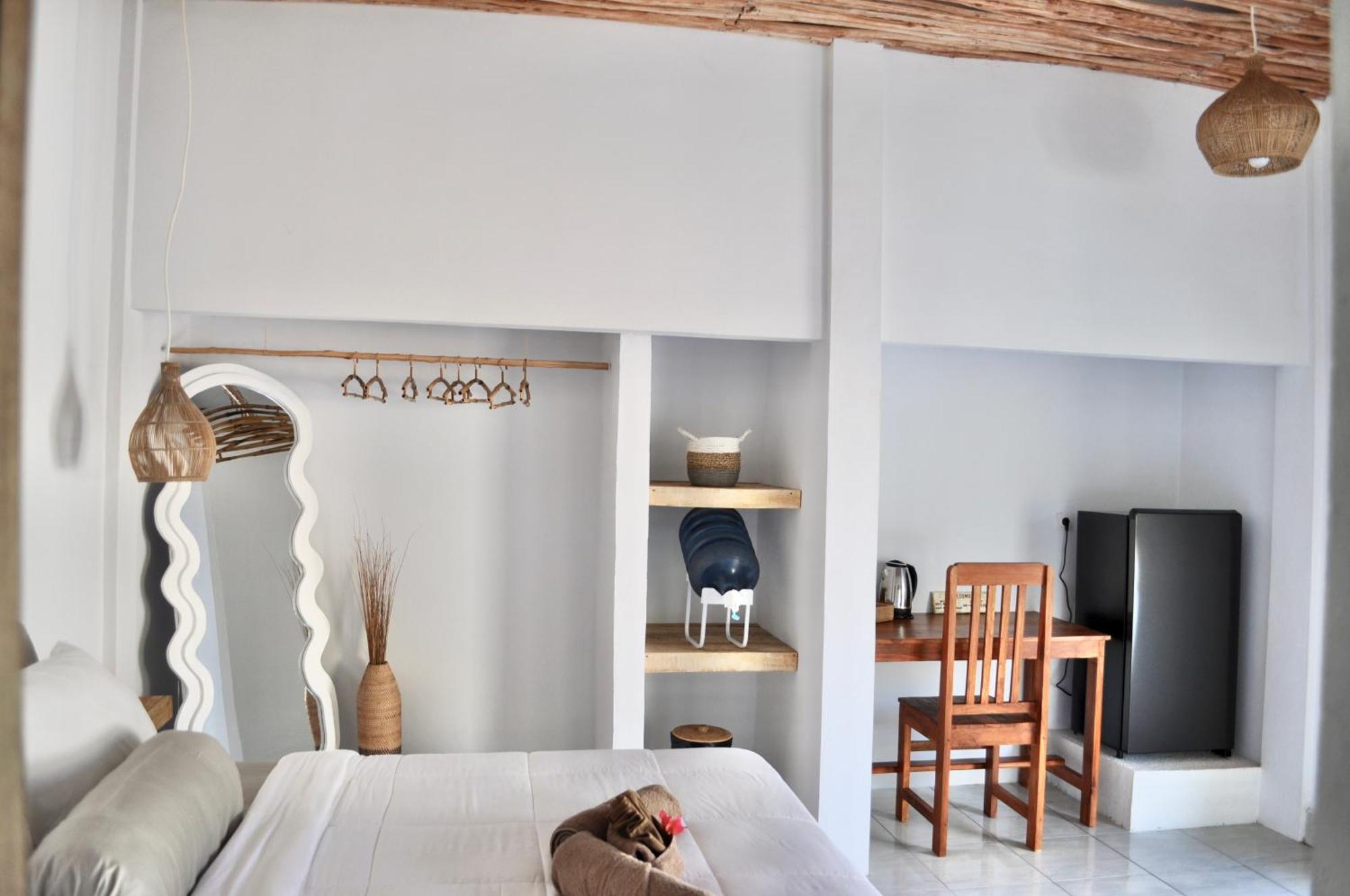 Ripbowl Guest House セロング・ベラナク エクステリア 写真