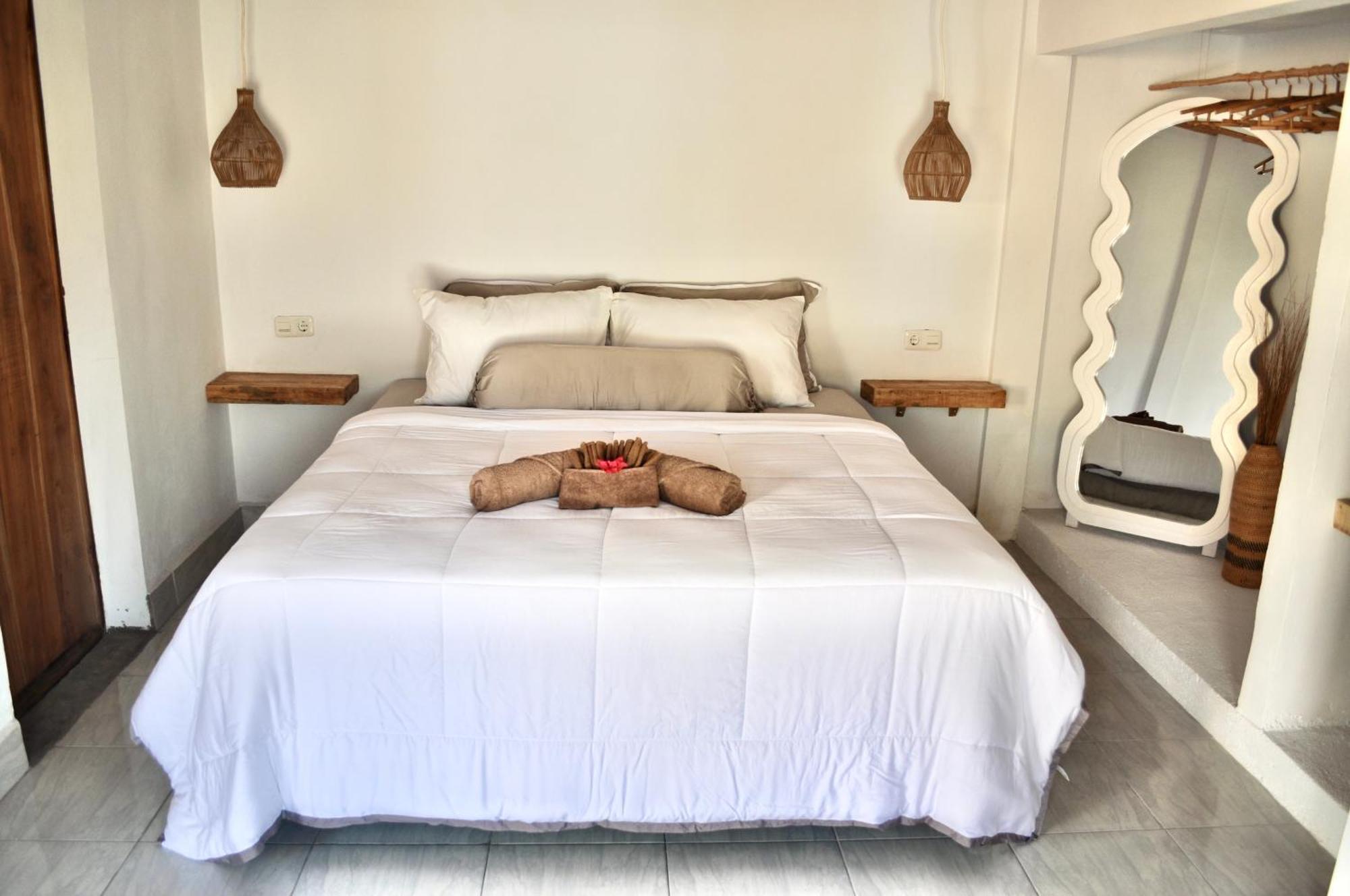 Ripbowl Guest House セロング・ベラナク エクステリア 写真